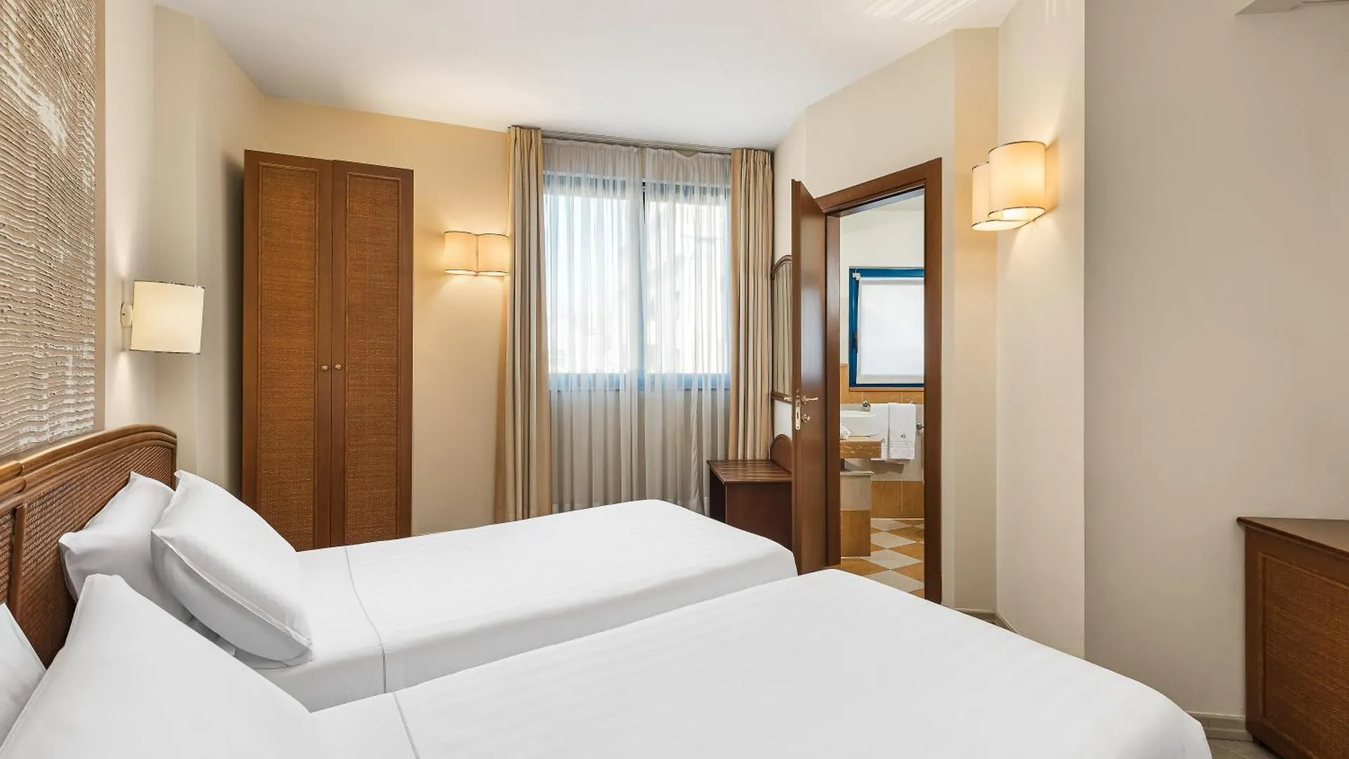 ****  Welcome Hotel Legnano Italy